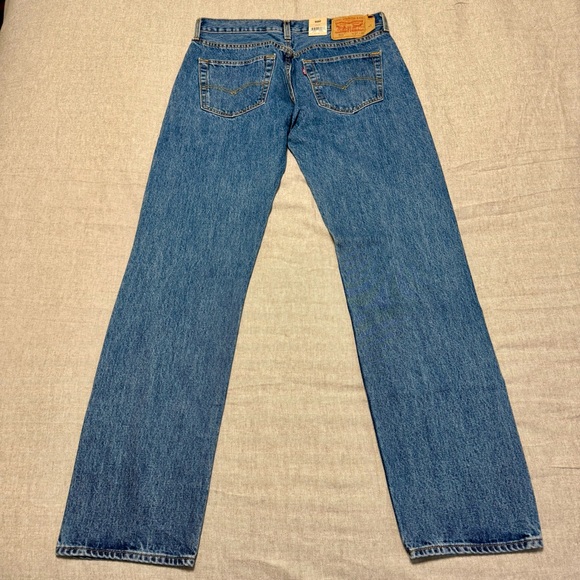 Levi’s 501 Original Jeans 32x32 Medium Wash 100% Cotton Straight Leg NWT - Picture 11 of 12